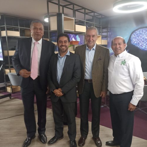 Carlos Andrés Pineda atiende invitación del Director General de Sena